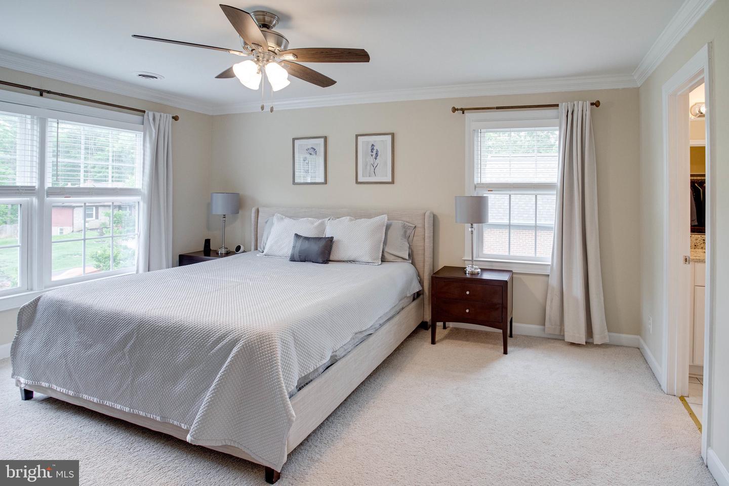 208 MAST COVE