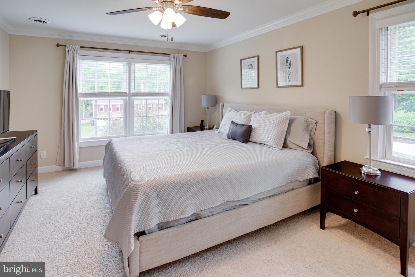 208 MAST COVE