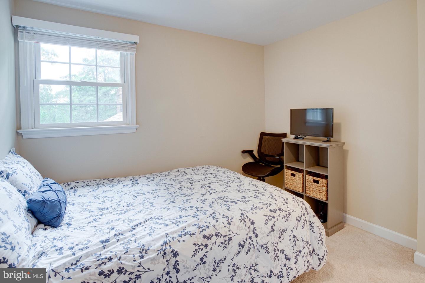 208 MAST COVE