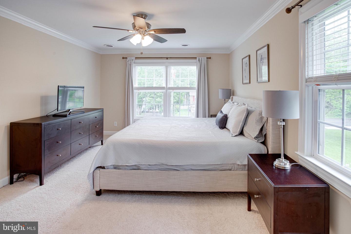 208 MAST COVE