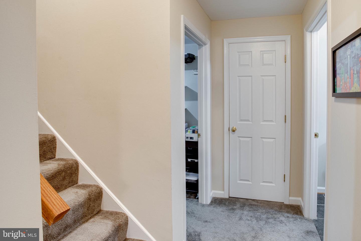 208 MAST COVE