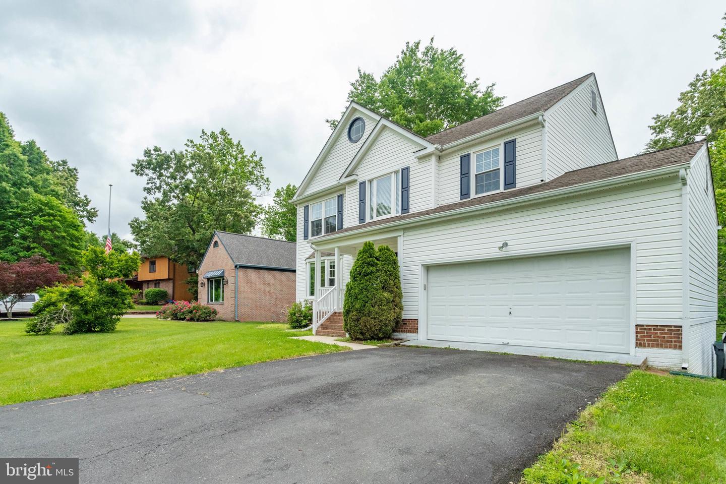 208 MAST COVE