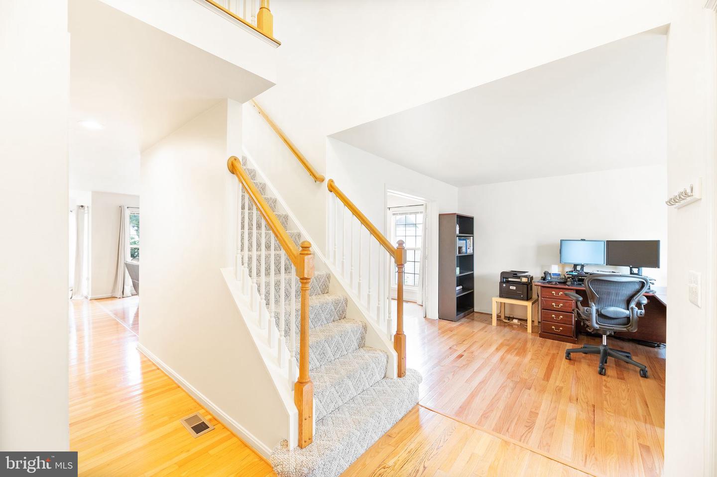 25 SAINT DAVIDS COURT