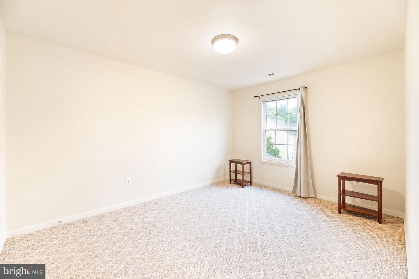 25 SAINT DAVIDS COURT