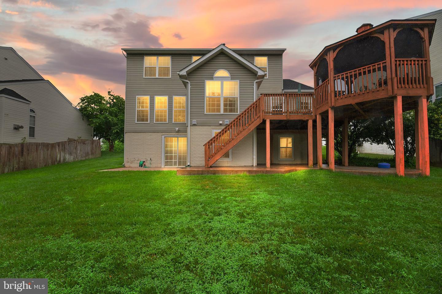 25 SAINT DAVIDS COURT