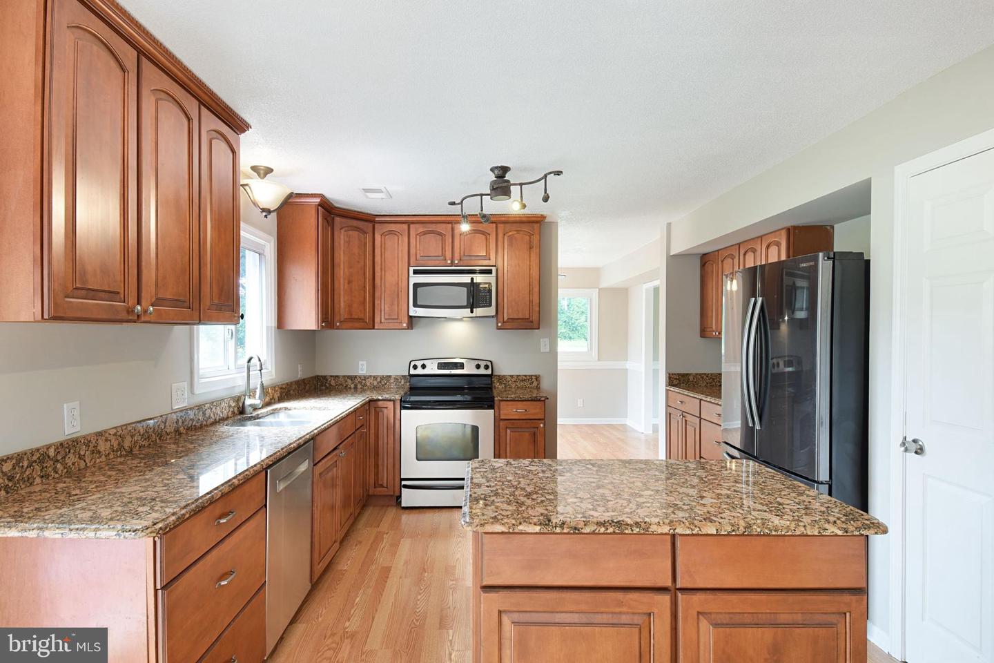 1018 POTOMAC DRIVE