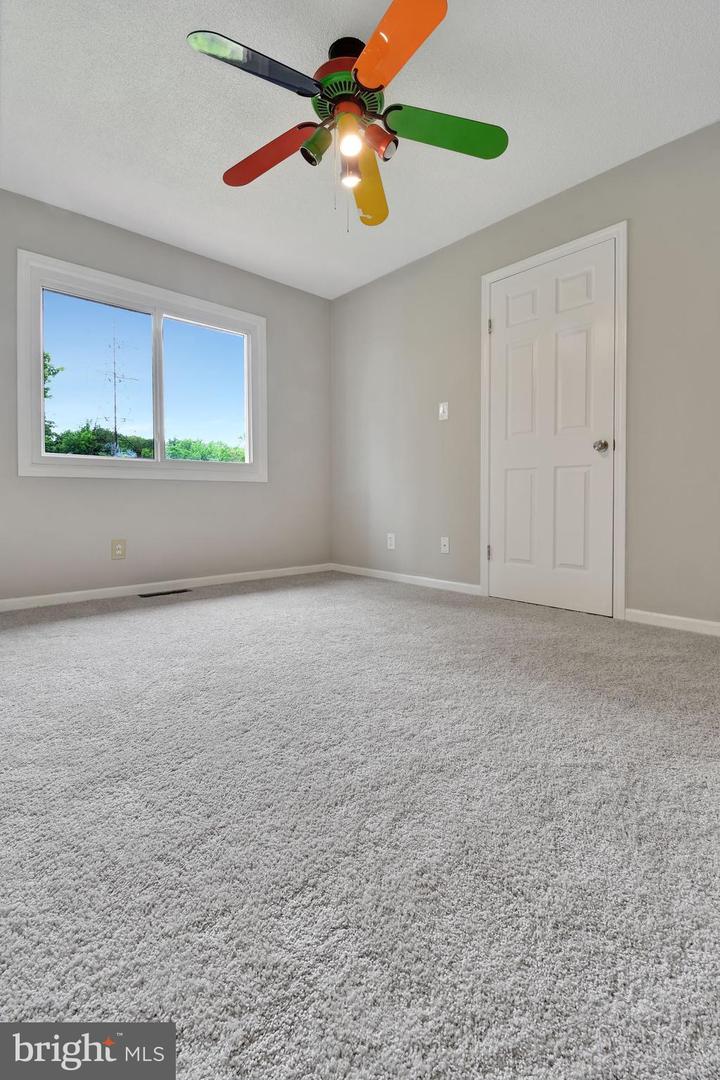 1018 POTOMAC DRIVE