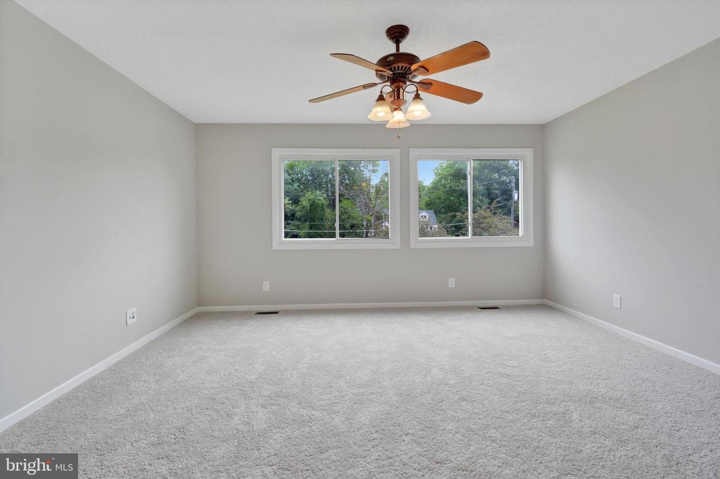 1018 POTOMAC DRIVE