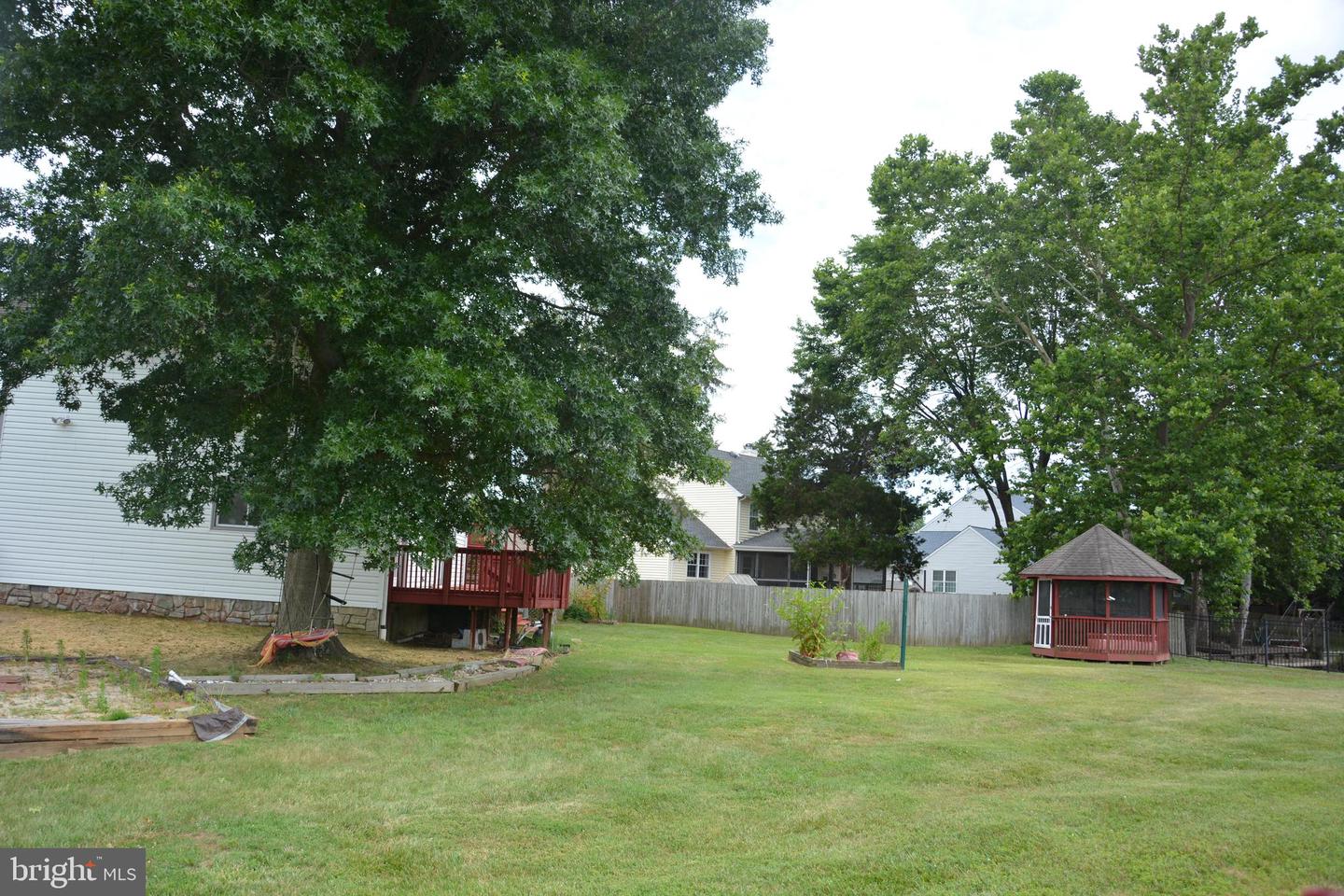 1018 POTOMAC DRIVE