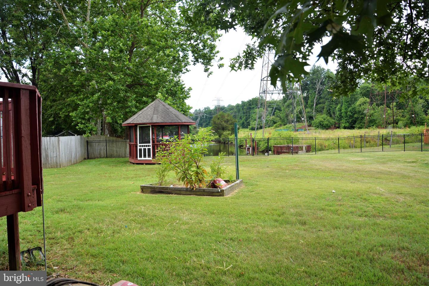 1018 POTOMAC DRIVE