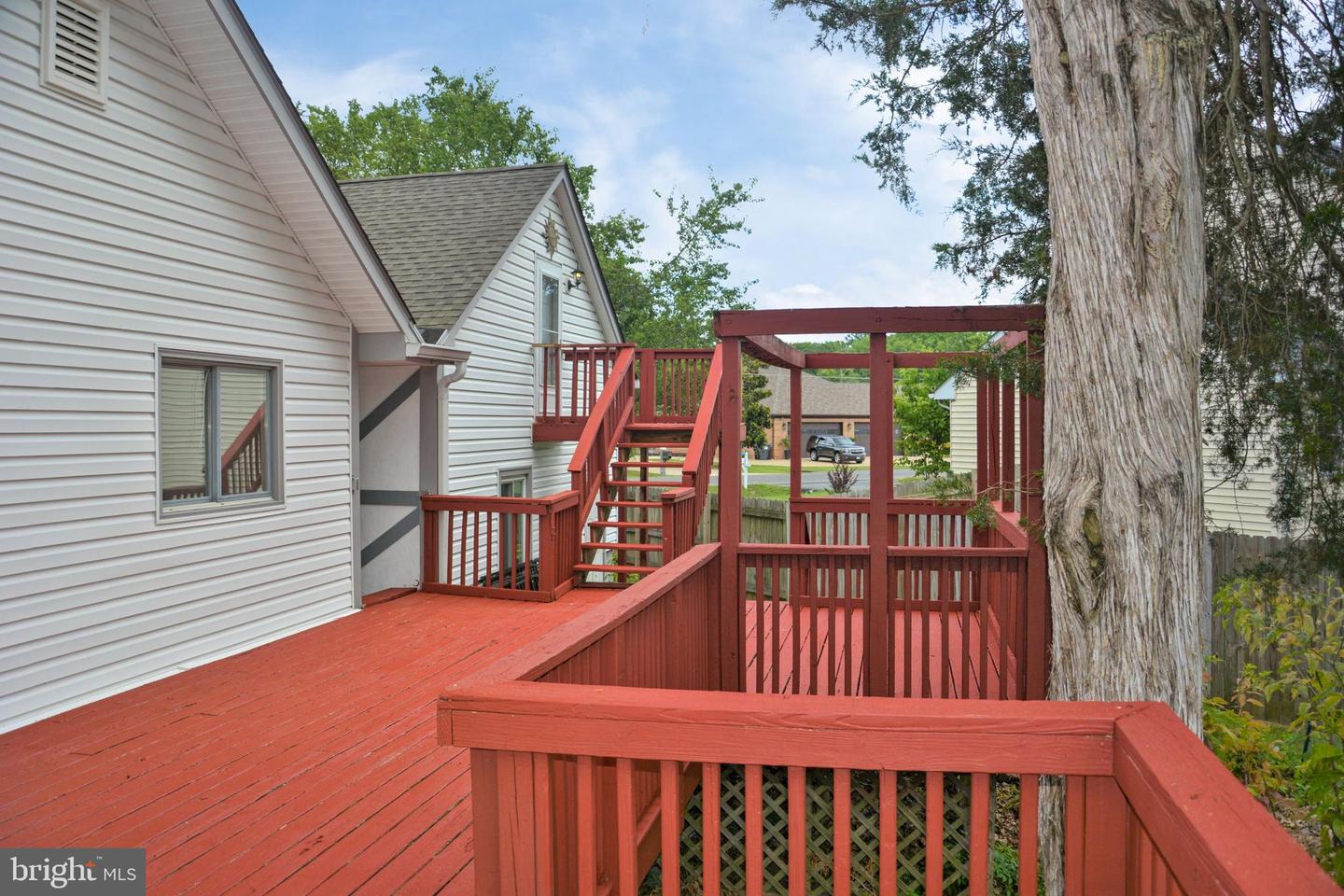 1018 POTOMAC DRIVE