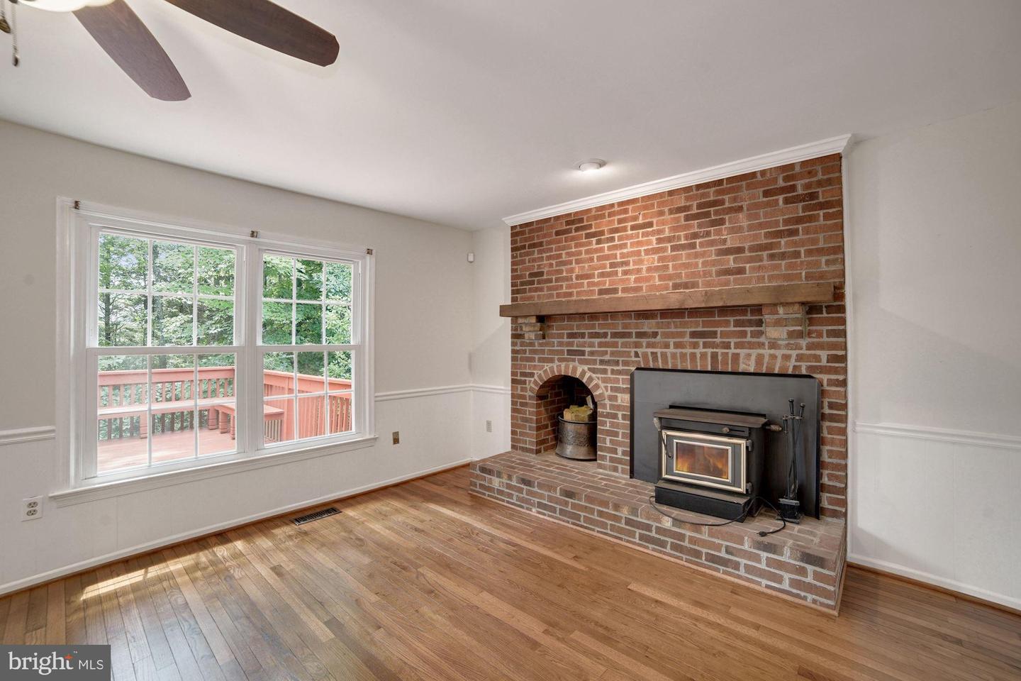 31 LARKWOOD COURT