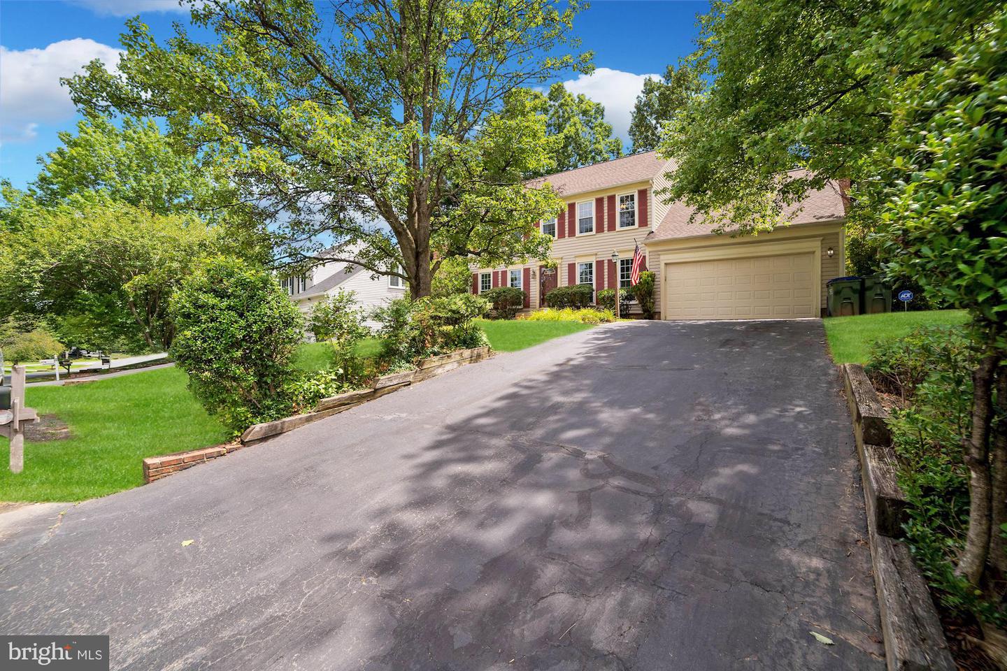 31 LARKWOOD COURT