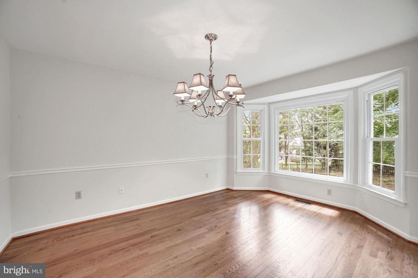 31 LARKWOOD COURT
