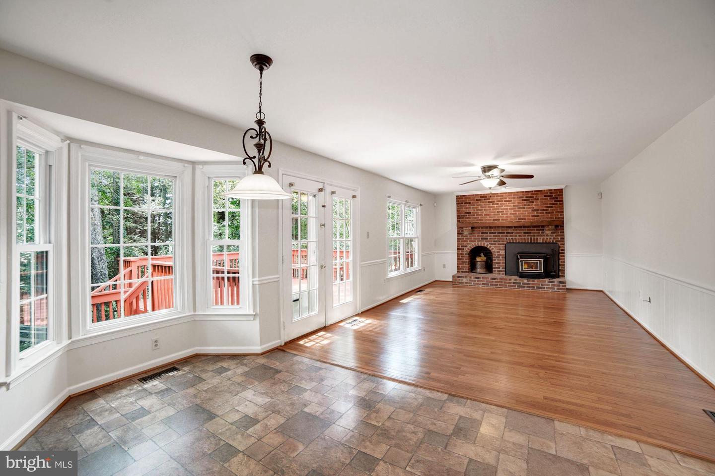 31 LARKWOOD COURT