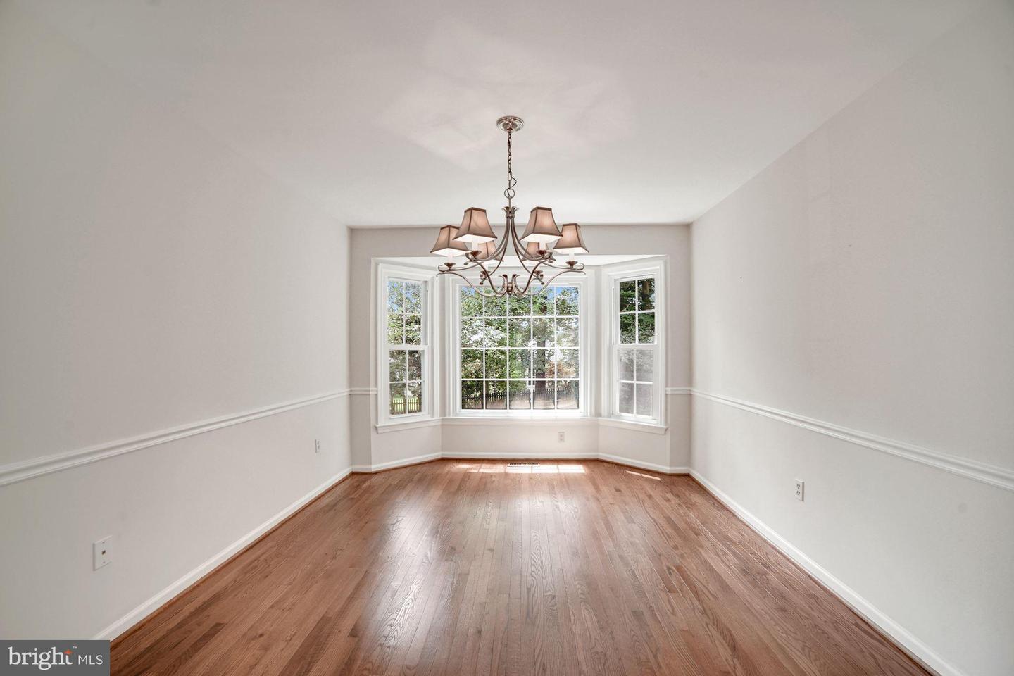 31 LARKWOOD COURT