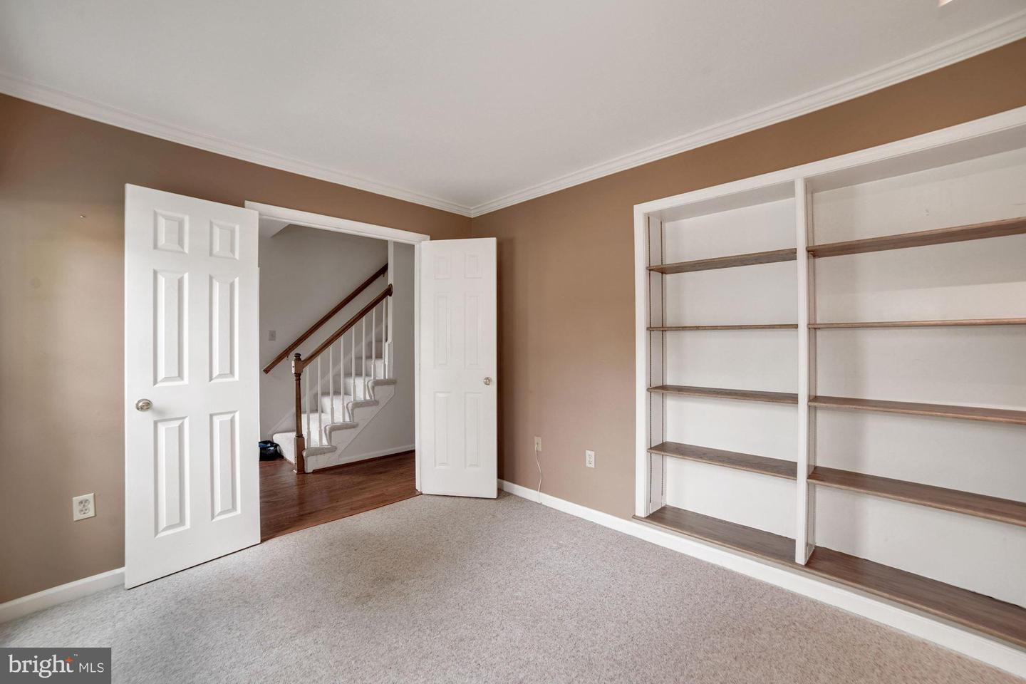 31 LARKWOOD COURT