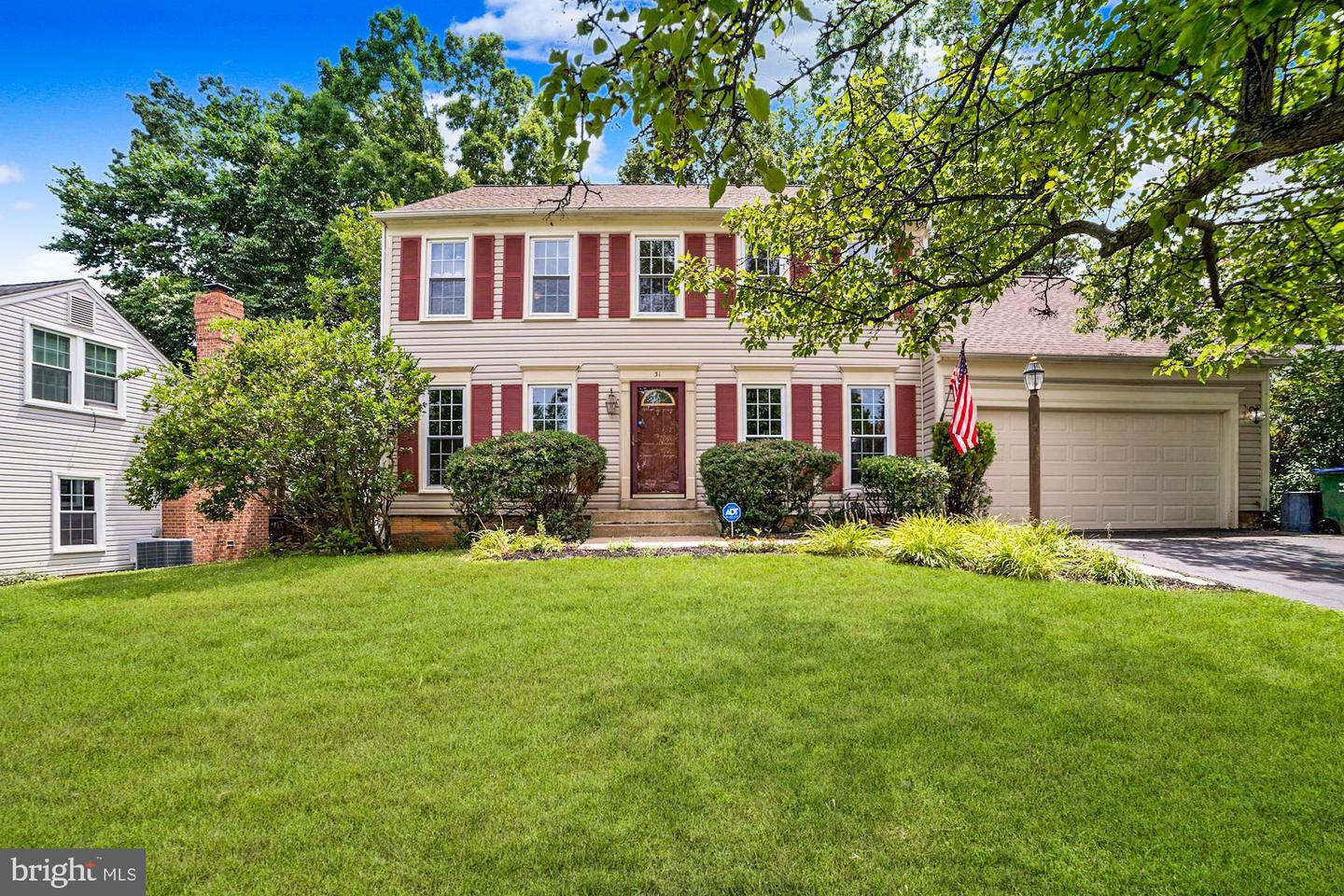 31 LARKWOOD COURT