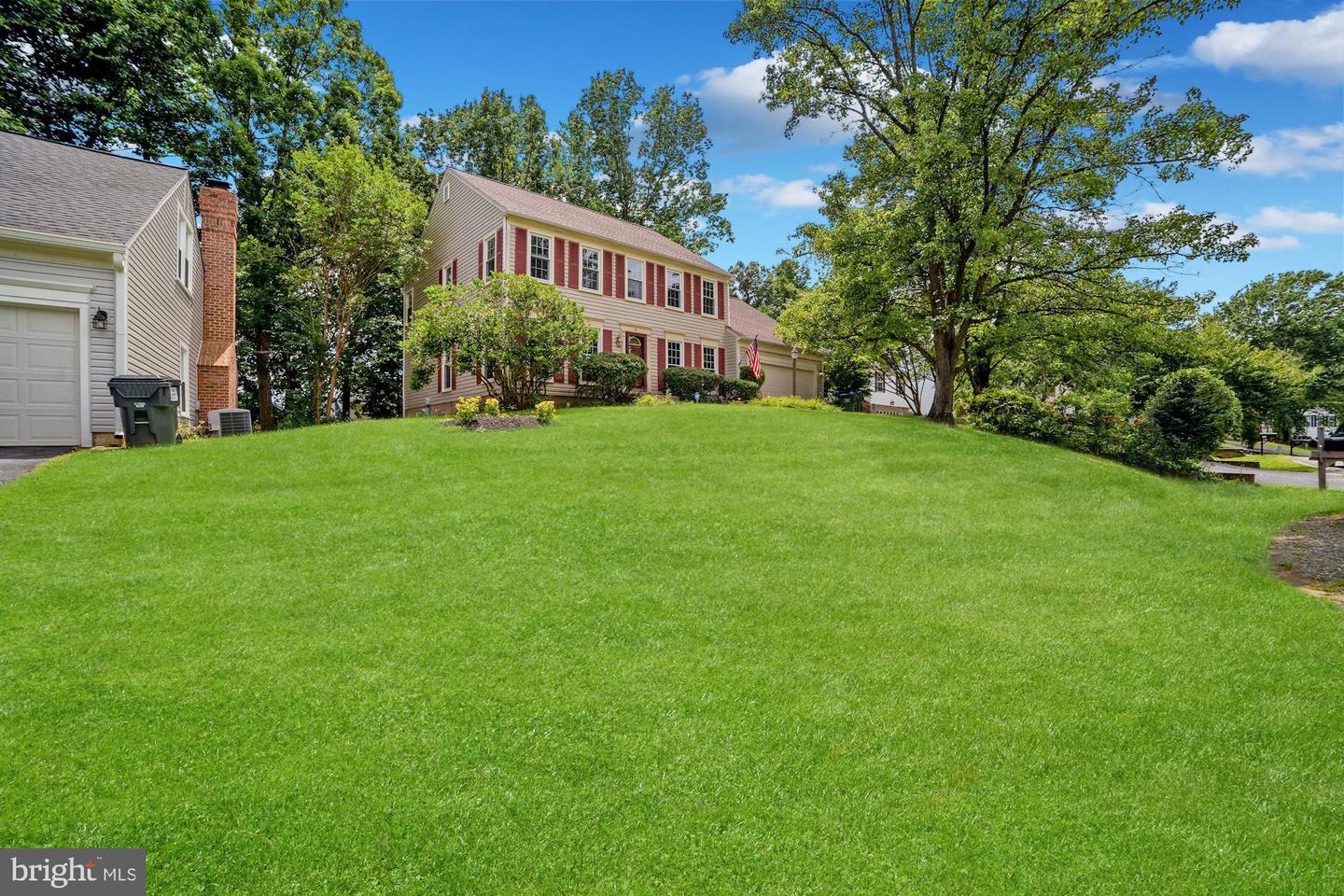 31 LARKWOOD COURT