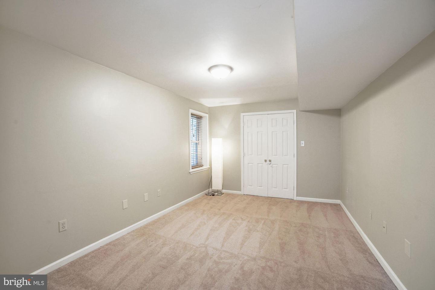 31 LARKWOOD COURT