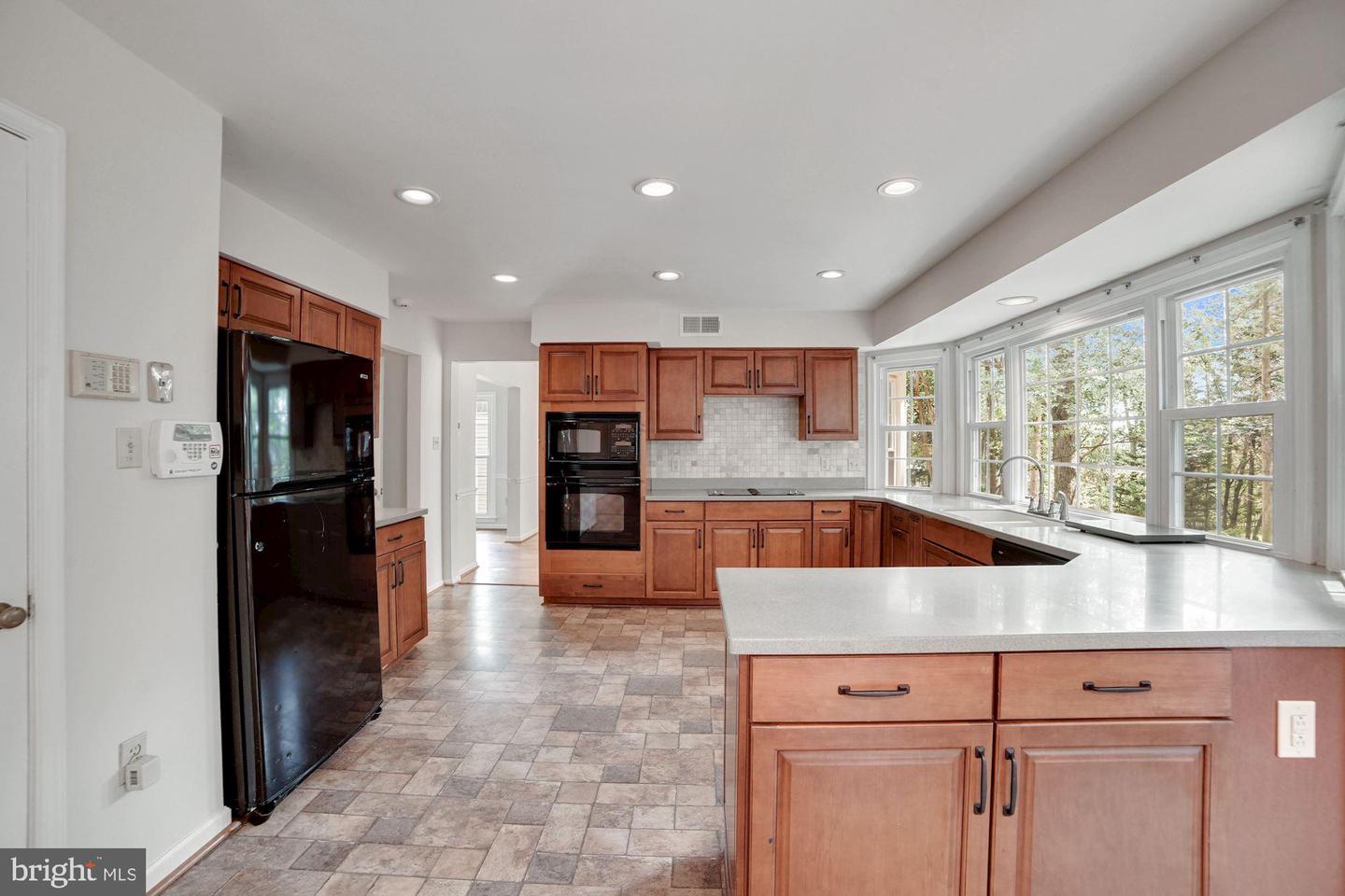 31 LARKWOOD COURT
