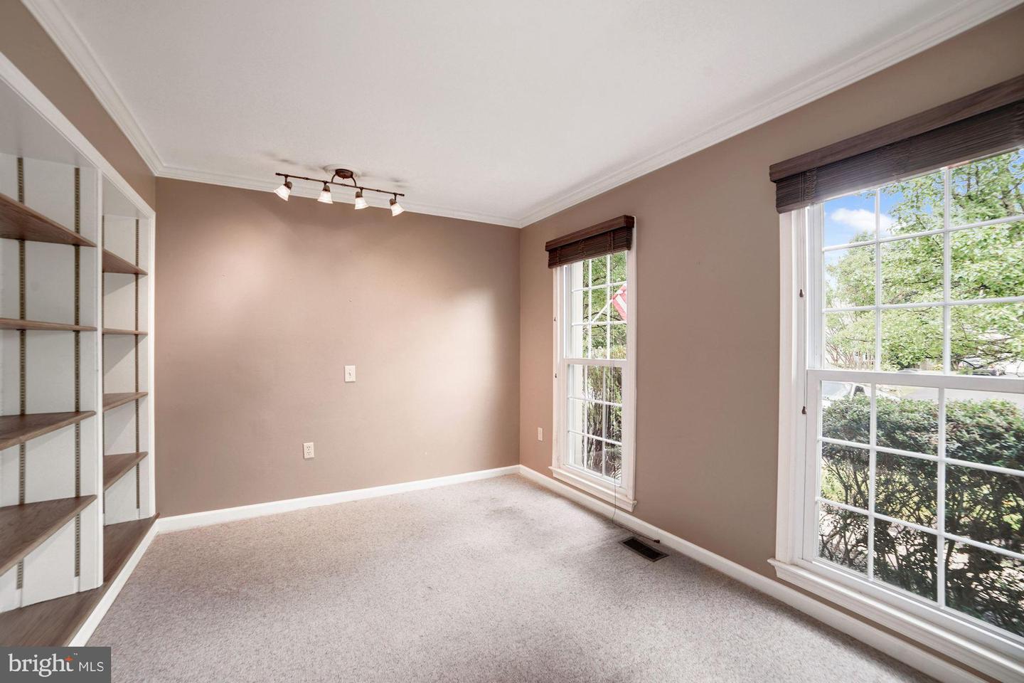 31 LARKWOOD COURT