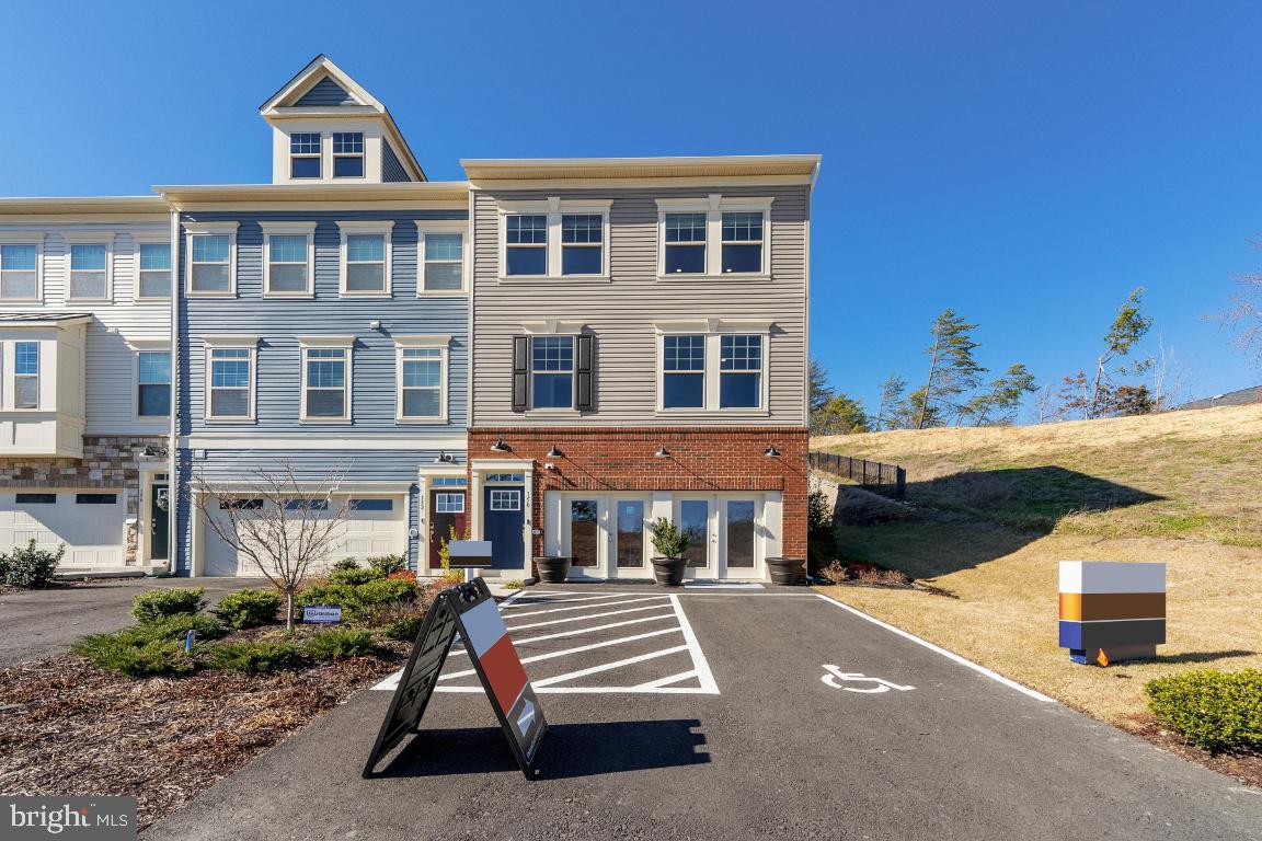 1207 CREEK BANK DRIVE