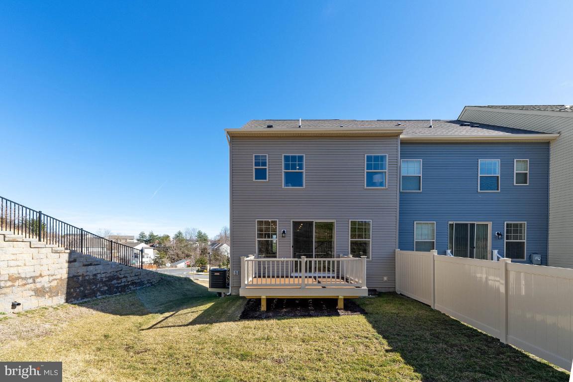 1207 CREEK BANK DRIVE