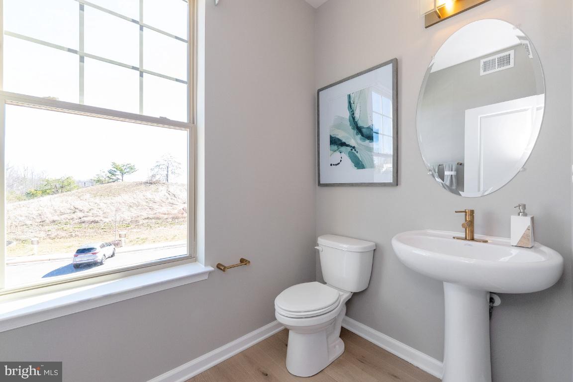 1207 CREEK BANK DRIVE