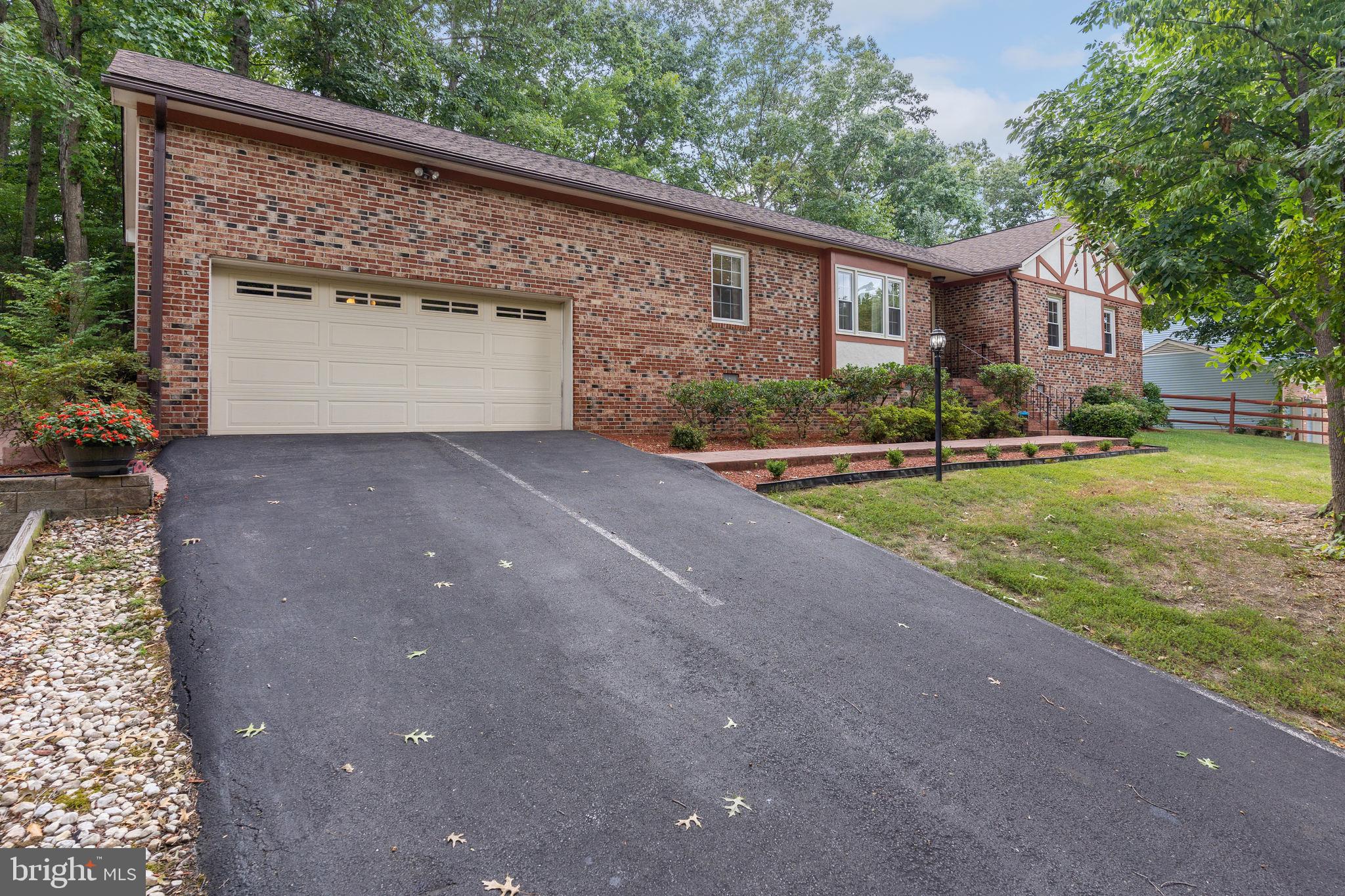 42 GREENRIDGE DRIVE