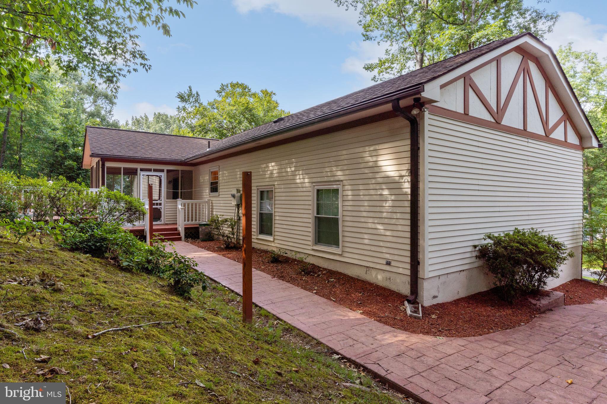42 GREENRIDGE DRIVE