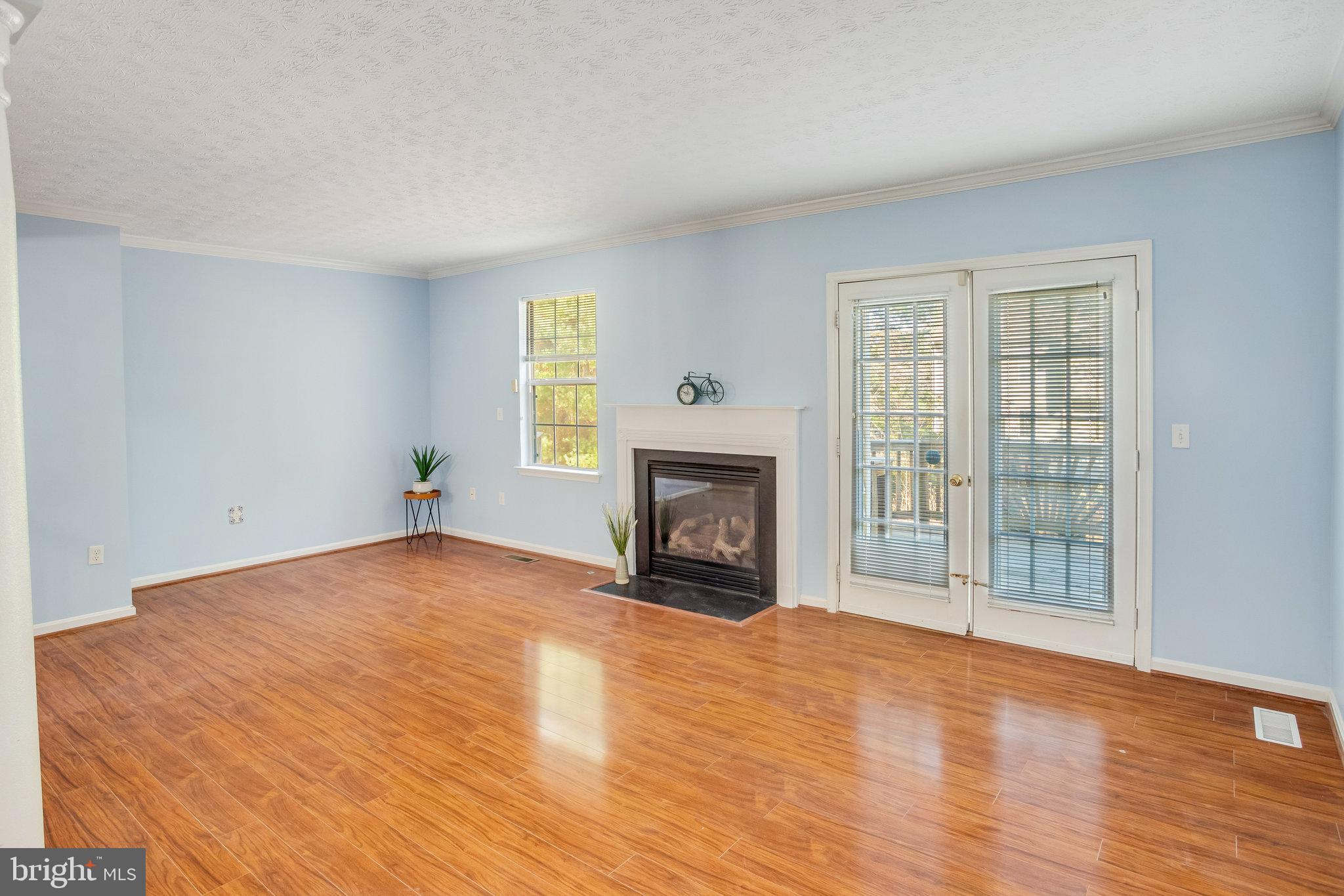 403 W Park DRIVE