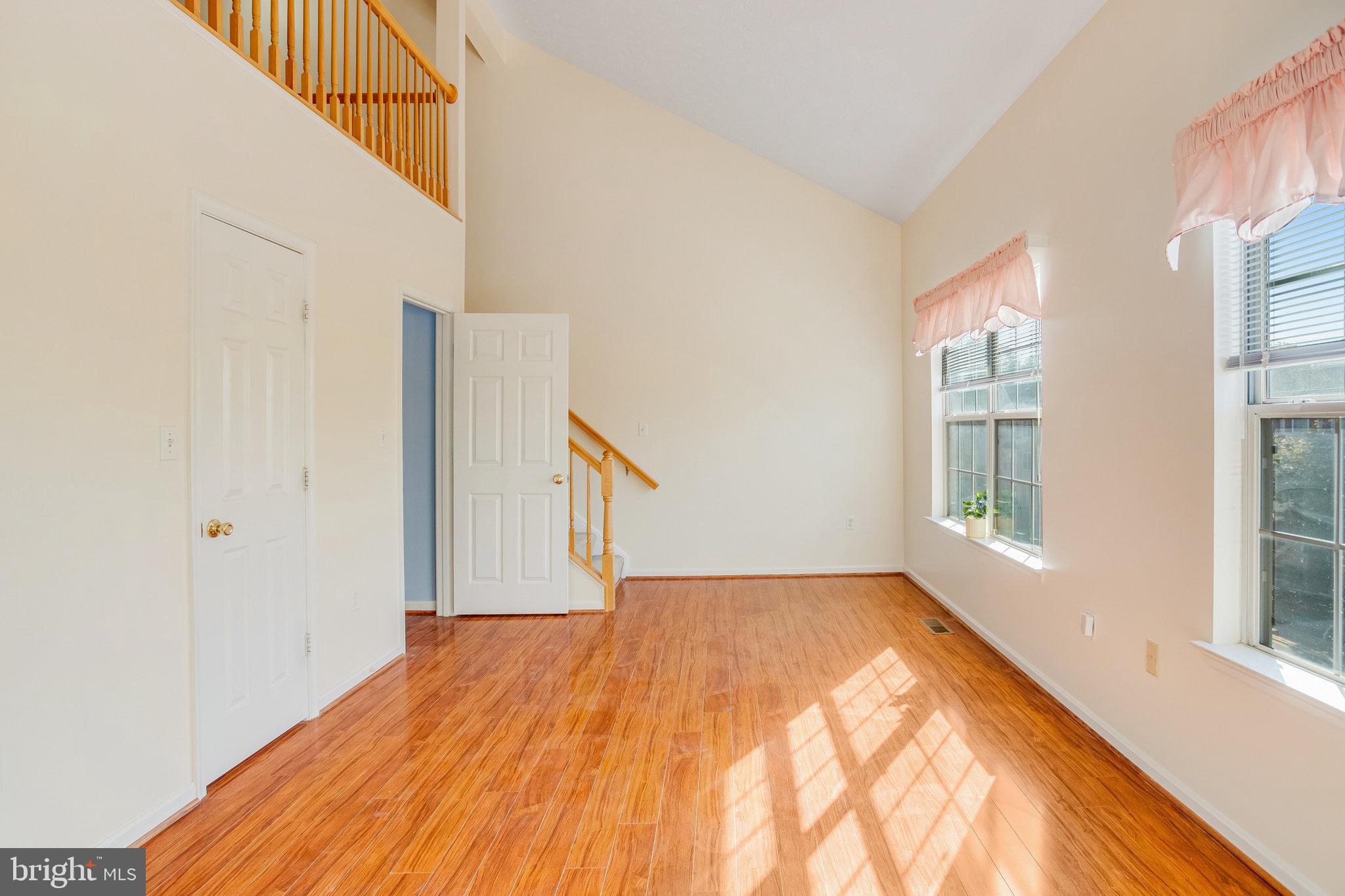 403 W Park DRIVE