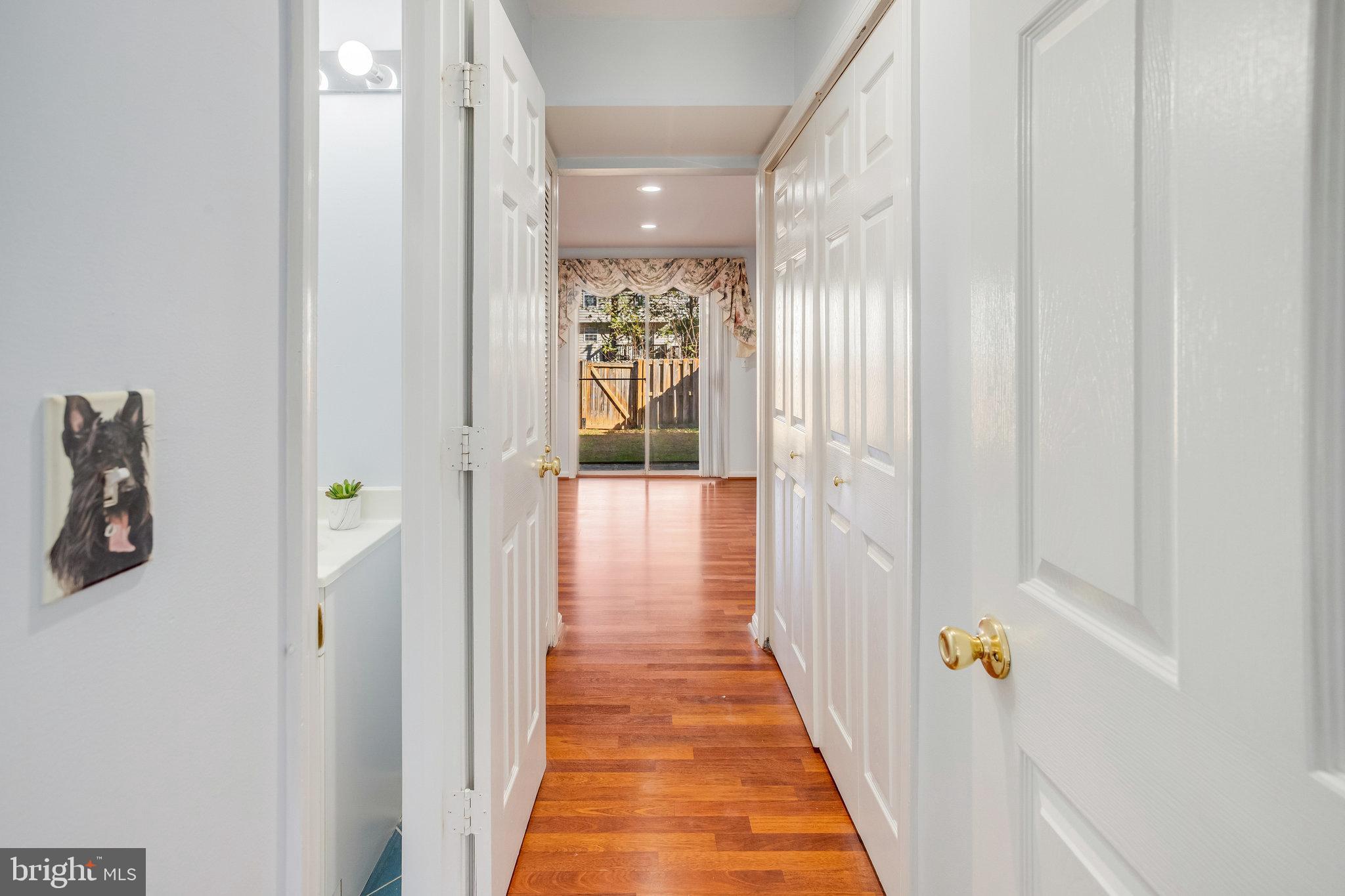 403 W Park DRIVE