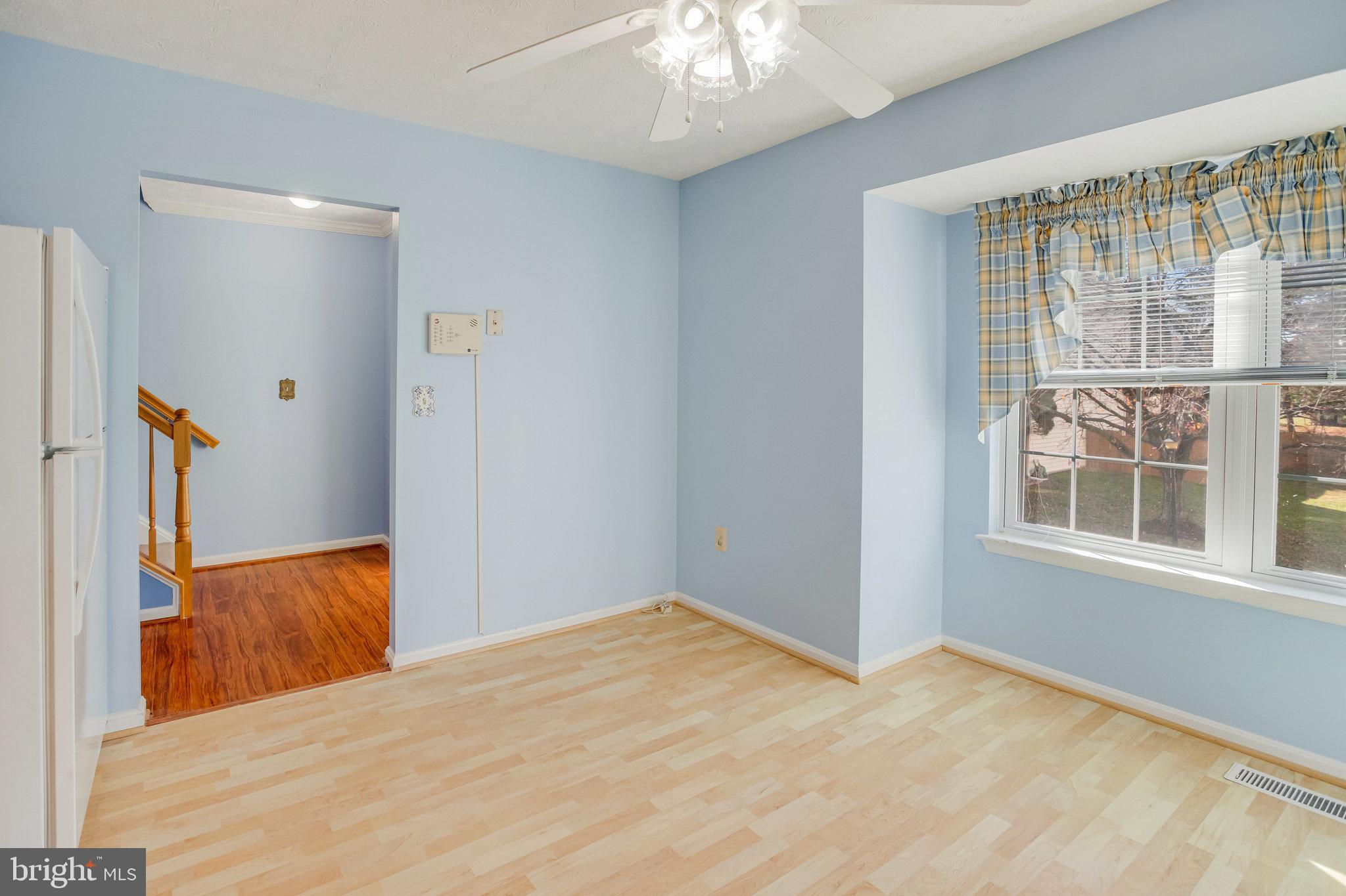 403 W Park DRIVE