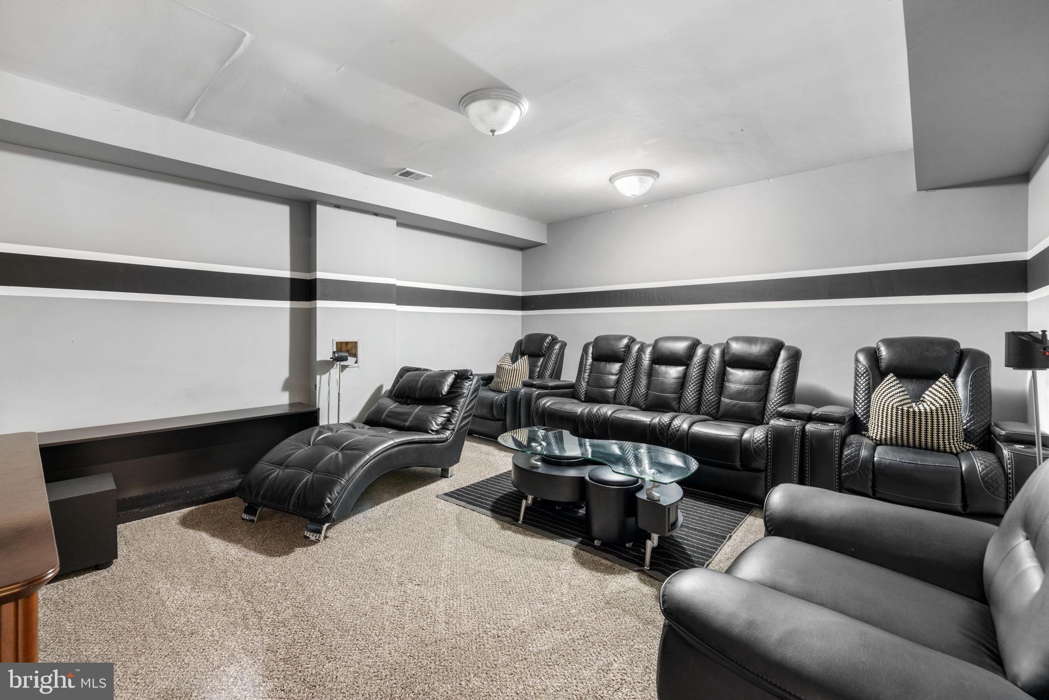 4 Kettlebrook COURT
