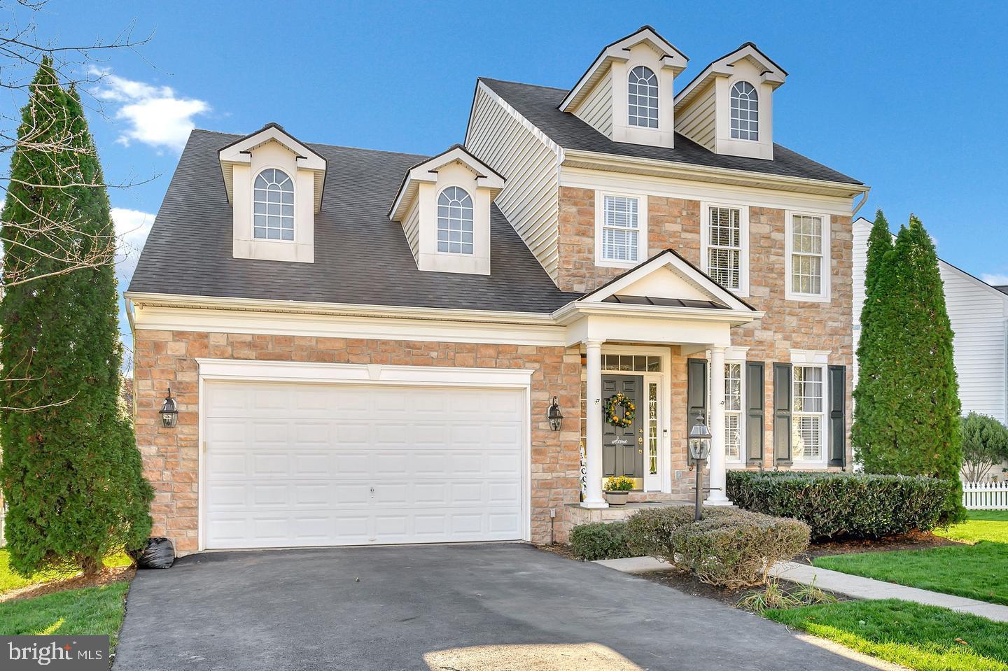 26 Pickett LANE