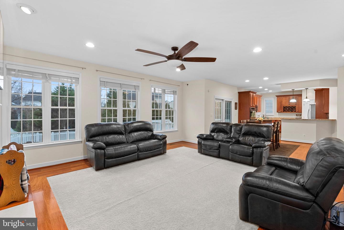 26 Pickett LANE