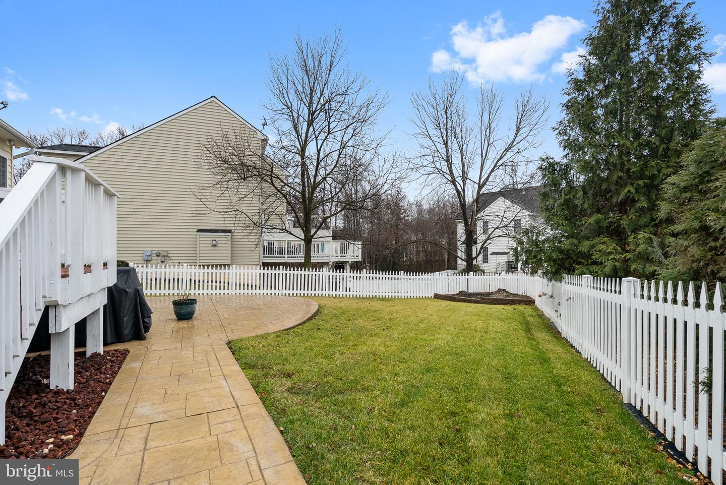 26 Pickett LANE