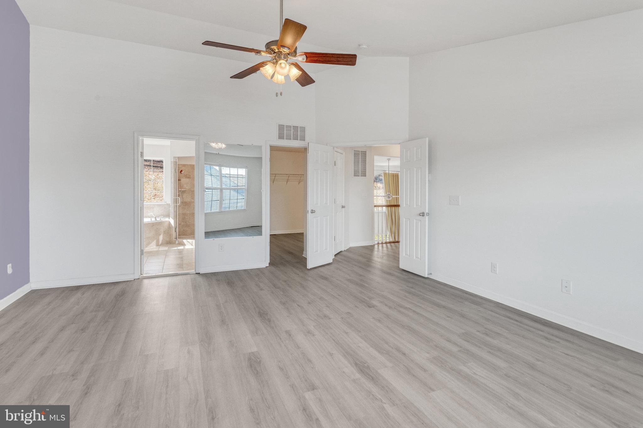 35 Woodford Dr