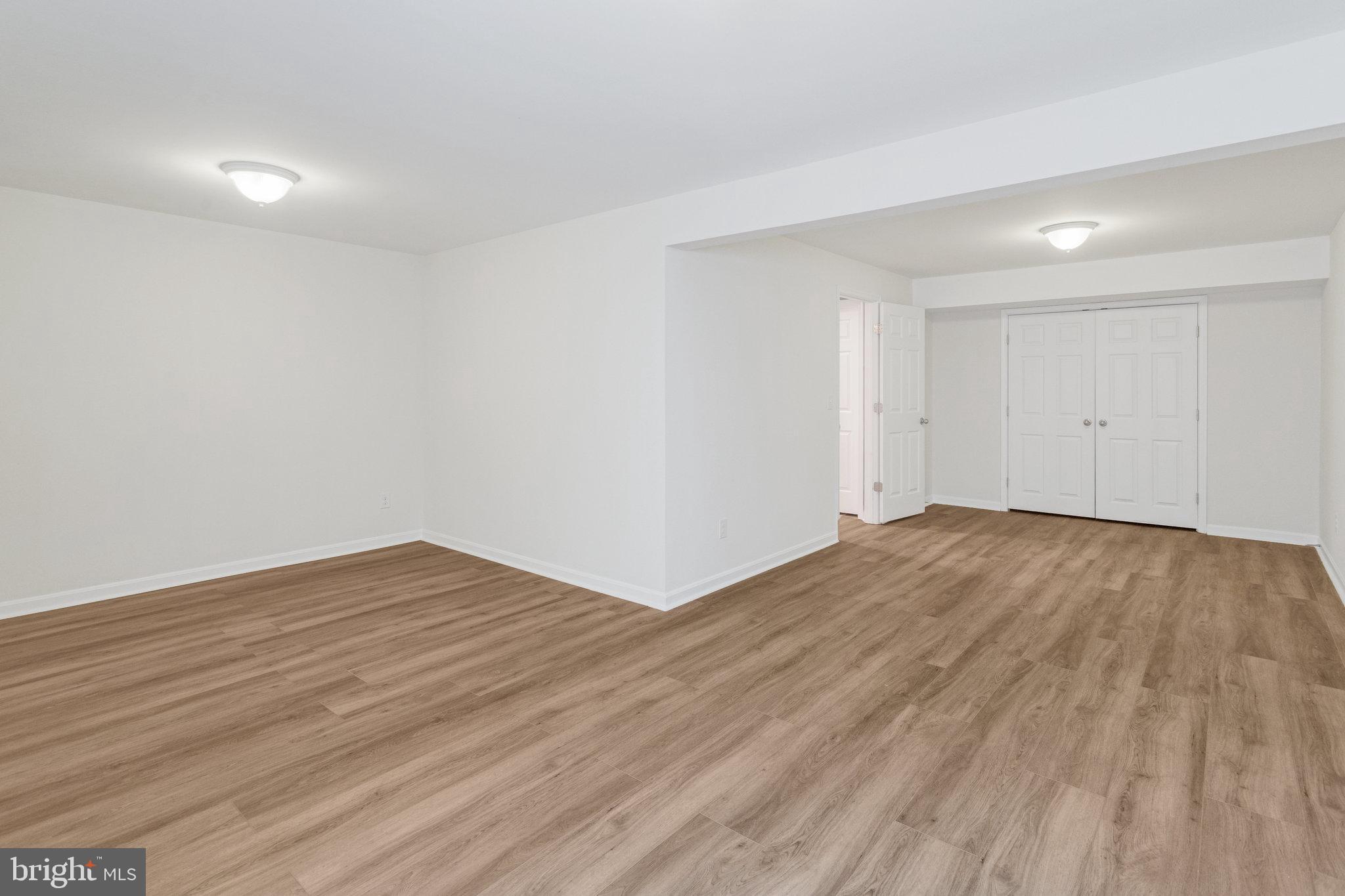 35 Woodford Dr