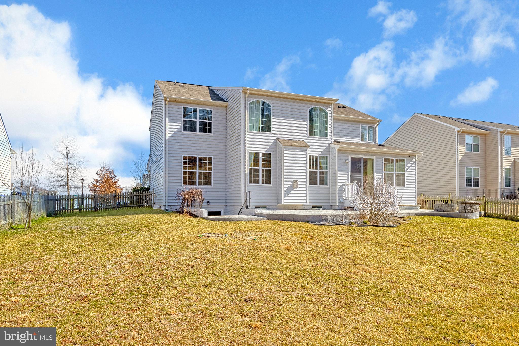 35 Woodford Dr