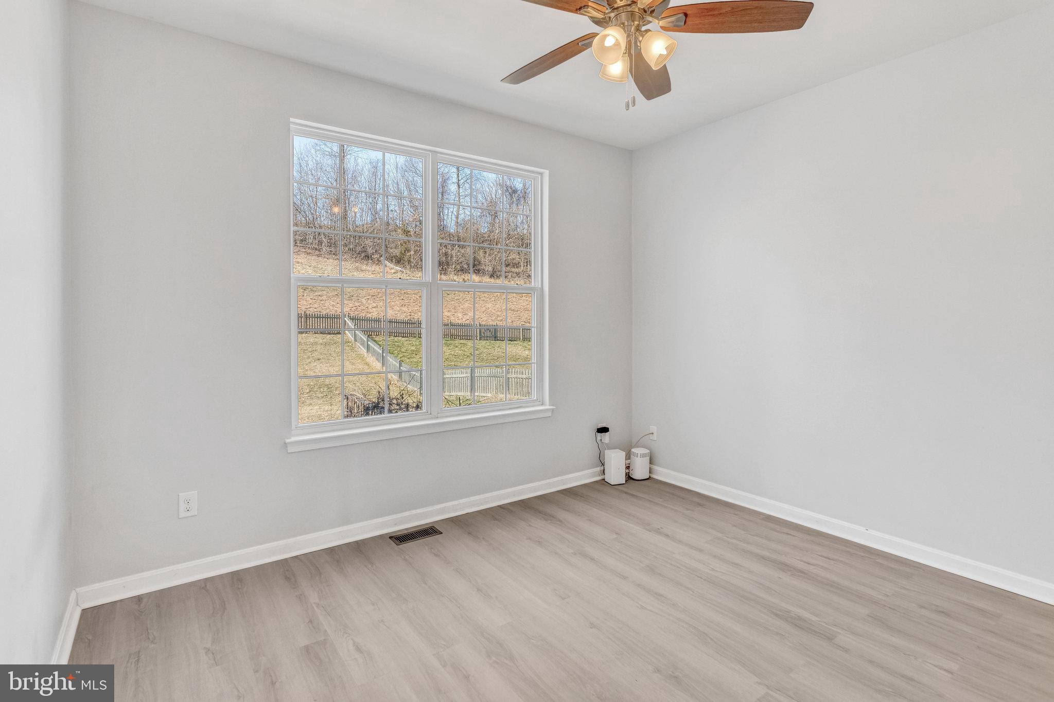 35 Woodford Dr