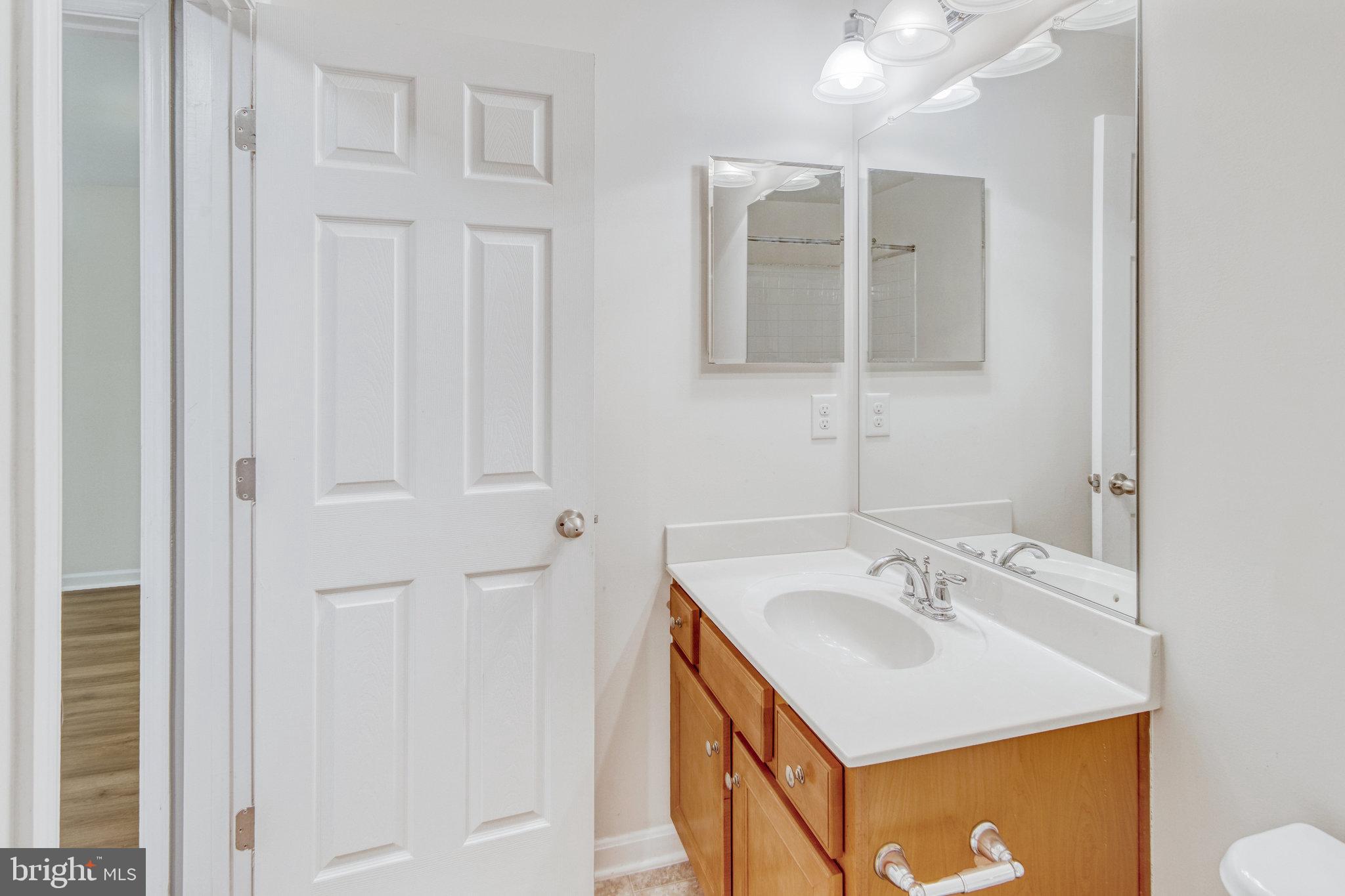 35 Woodford Dr