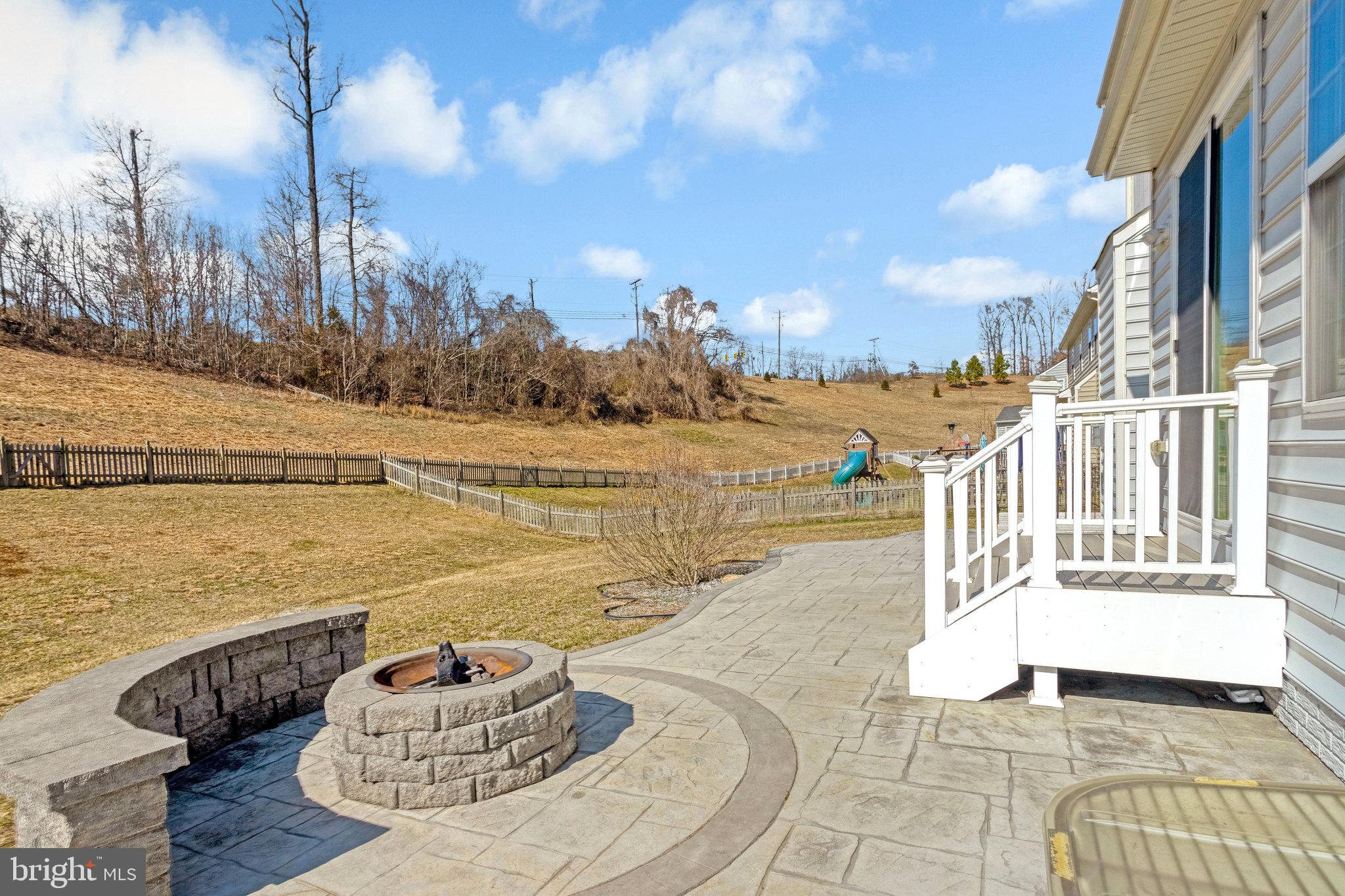 35 Woodford Dr