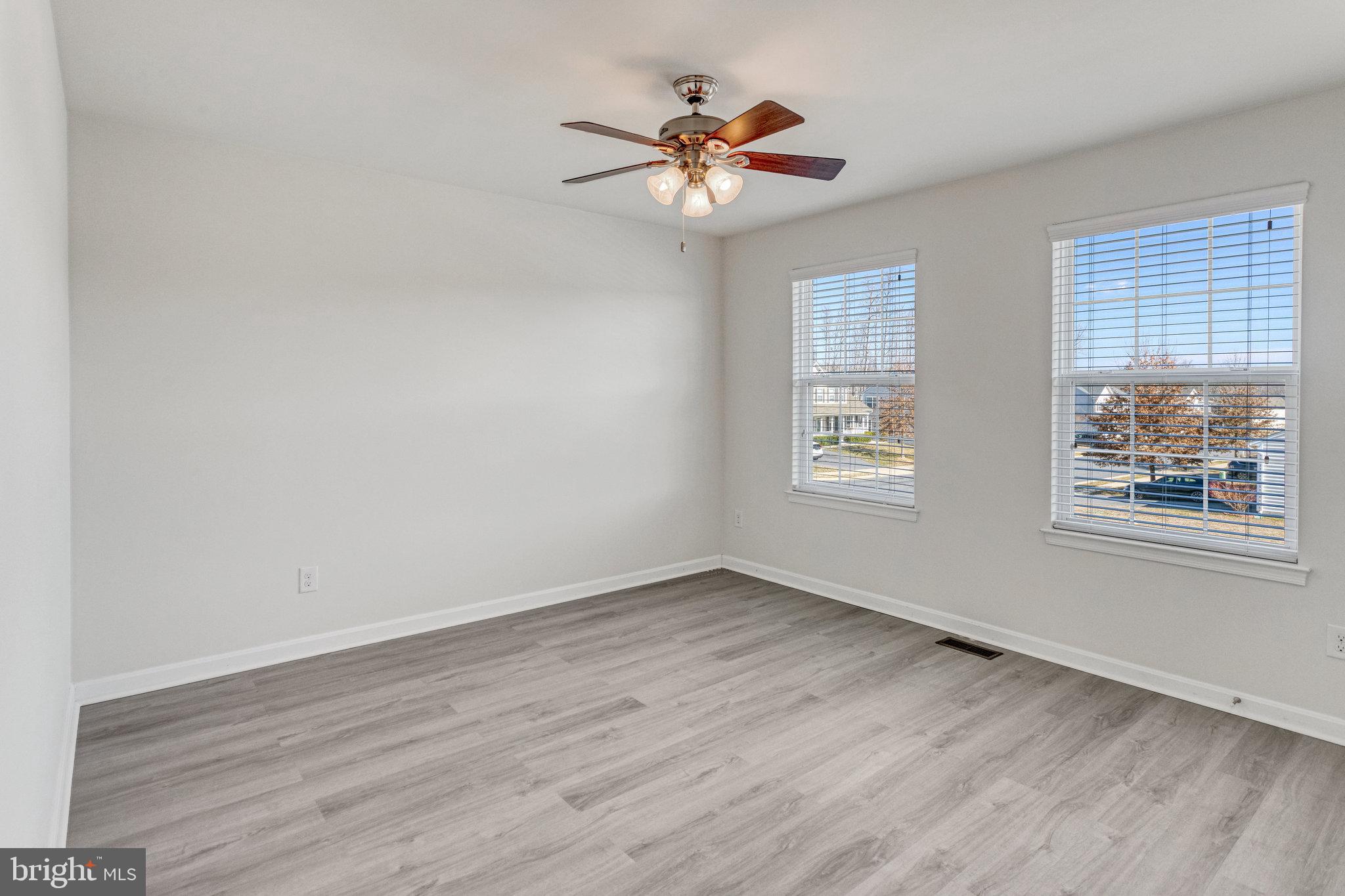 35 Woodford Dr