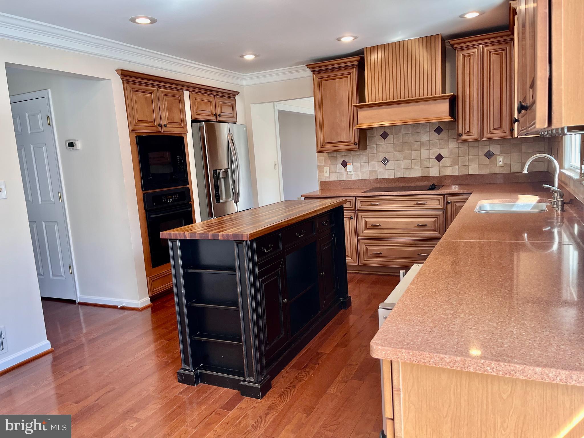 63 Cookson Dr