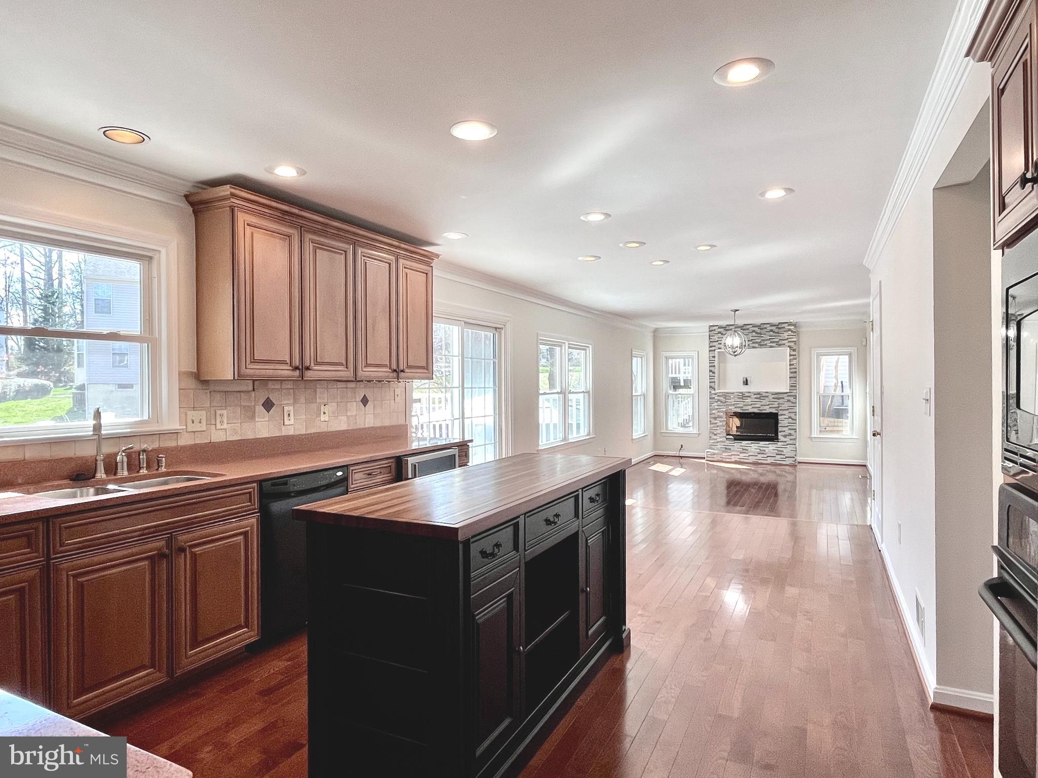 63 Cookson Dr