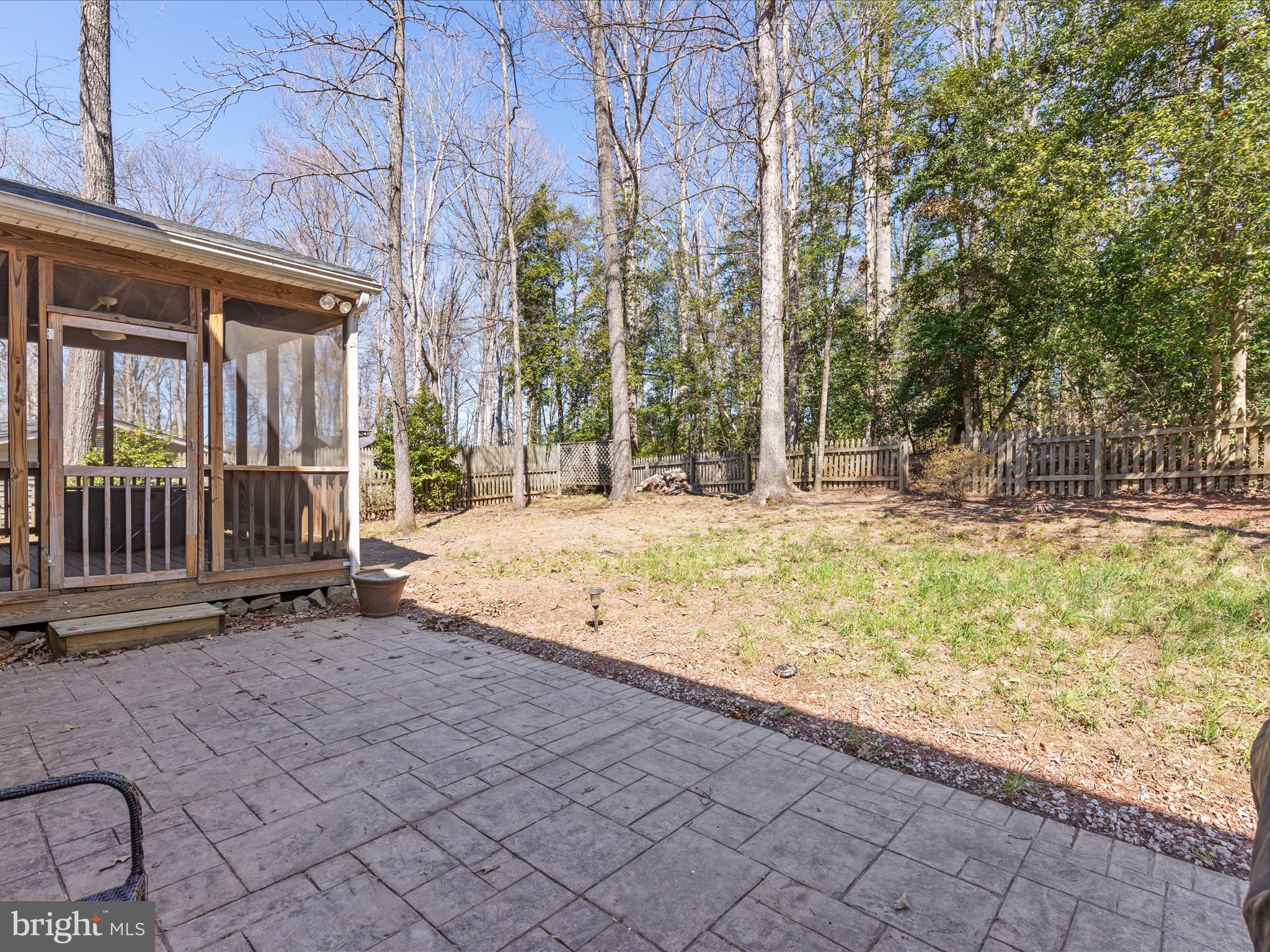2032 Victoria Dr