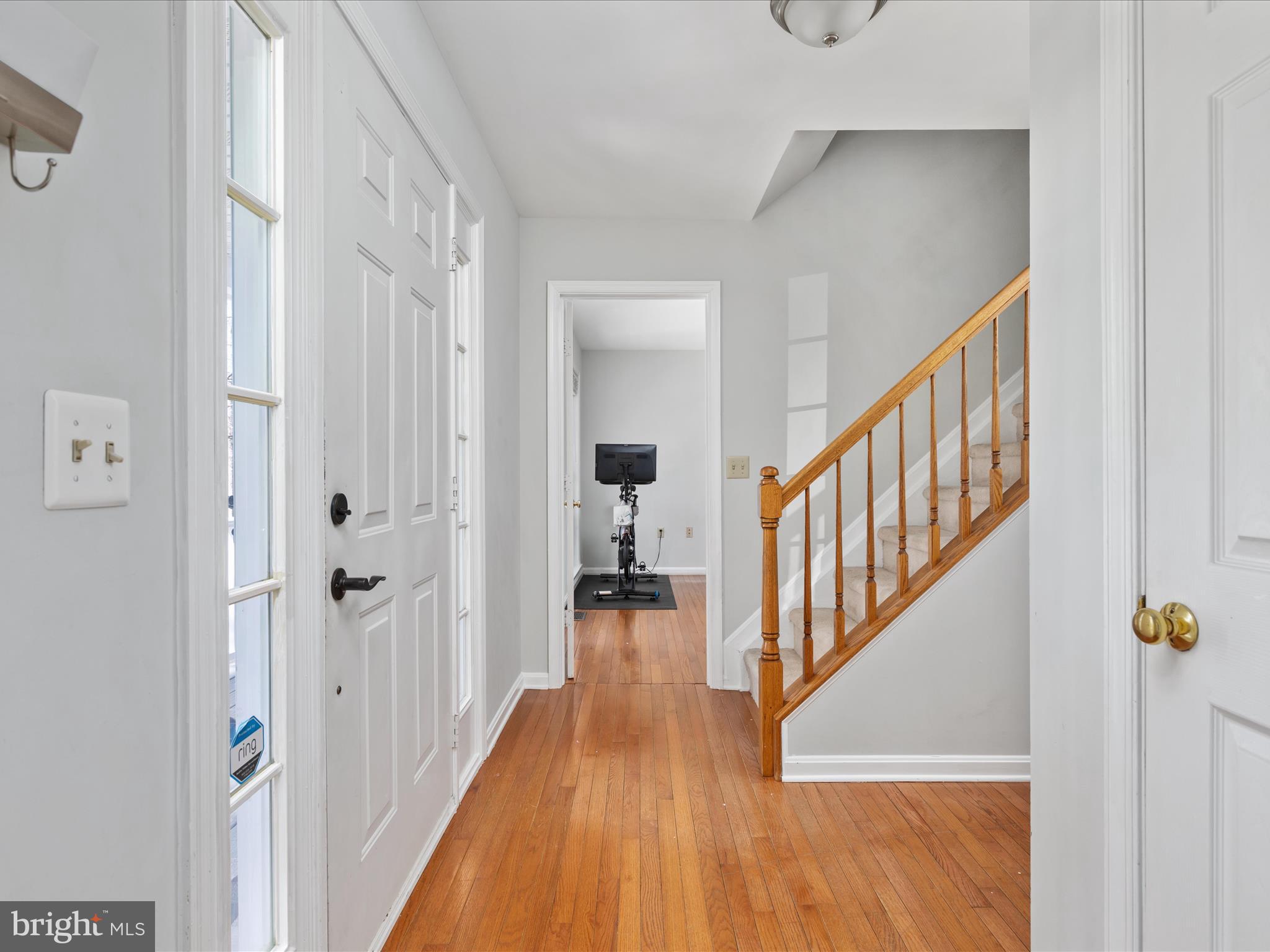 2032 Victoria Dr